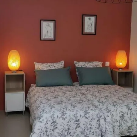 Gite A Saint-Sauveur Extérieur photo